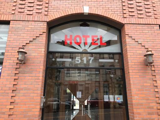 Phoenix Hotel Brooklyn Sunset Park - Housity