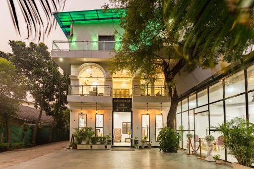 Advantage Inn - Housity