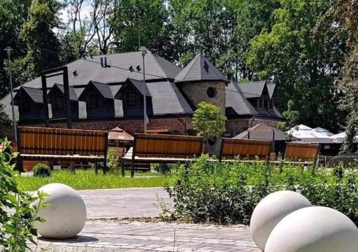 Hotel Podzamcze - Housity