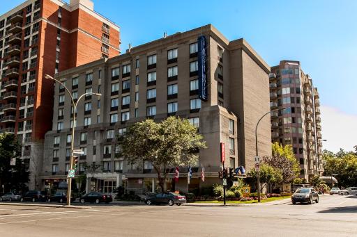 Le Nouvel Hotel - Housity