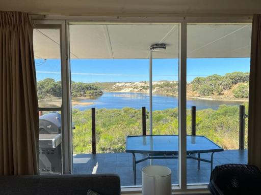 River Panorama Beach House - Housity