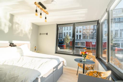 2 Houseboat Suites Amsterdam Prinsengracht - Housity