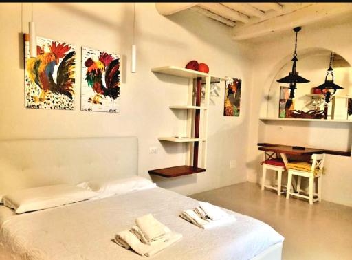 CASINA TOSCANA, Cozy studio in the heart of Campiglia Marittima with FREE Wi-Fi - Housity