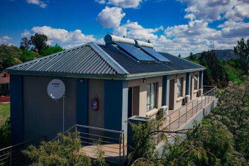 Noble Hearts Bed & Breakfast - Housity