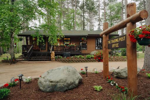 Timber Bay Lodge and Houseboats - Housity