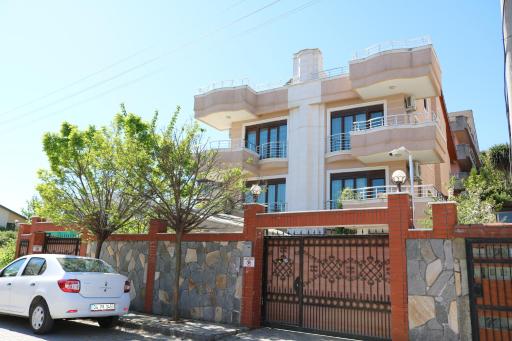 Asfar Villa - Housity
