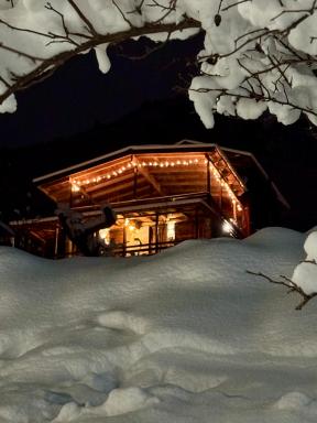 Villa Dabderr Mestia - Housity