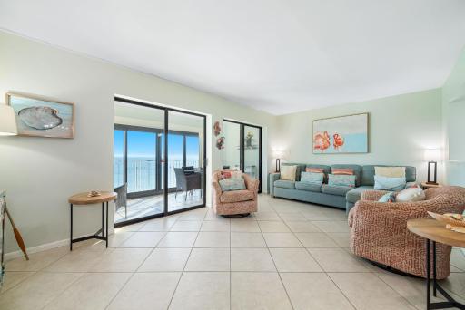 Gulf Tower 10D - Breathtaking Gulf Views - Housity