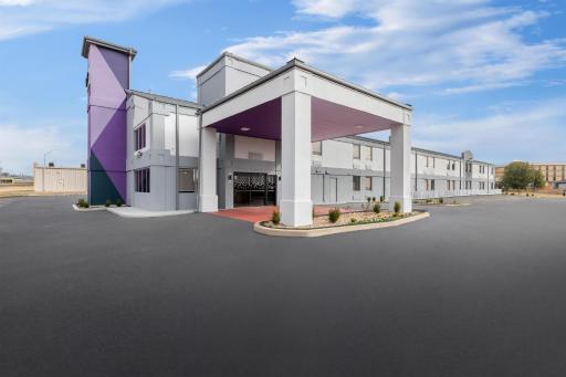 Spark By Hilton Muskogee - Housity