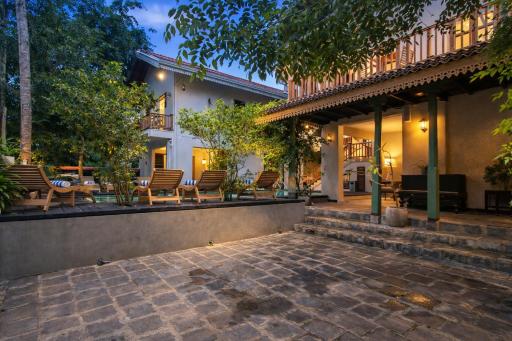 Ashiyana Hotel - Housity