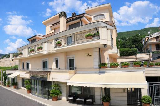 Hotel Sollievo - San Gennaro - Housity