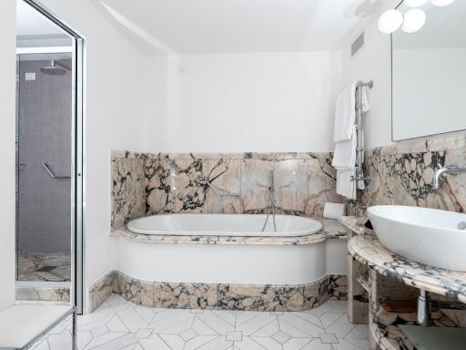 Hotel Santa Caterina - Housity