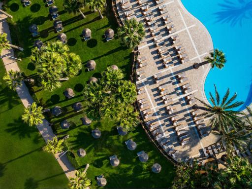 Azia Resort & Spa - Housity