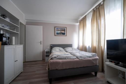 Kleines Souterrain Apartment direkt am Park - Housity