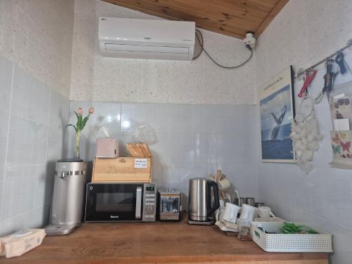 Adam Guesthouse - Housity