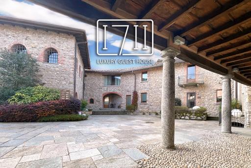 Il Portico - 1711 Luxury Guest House - Housity