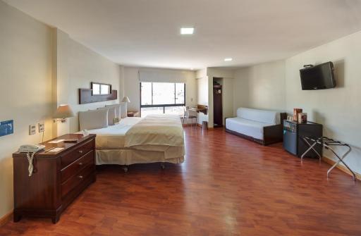 Hotel LP Columbus - Housity