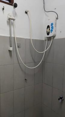Homestay Idaman di Kuala Terengganu dengan 2 Bilik Aircond - Harga utk 1 rumah - Housity