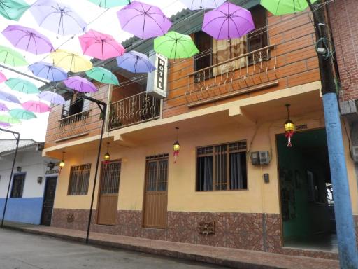 Casa Hotel Los Faroles- Samaná/Caldas - Housity