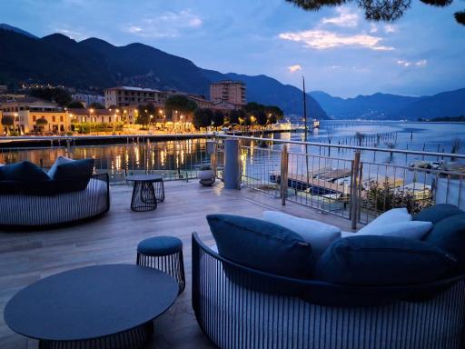 LKL Lakeside Lodging - Housity