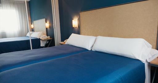 Apartamentos Vértice Sevilla Aljarafe - Housity