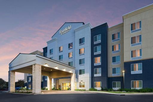 Fairfield Inn and Suites by Marriott San Antonio Northeast / Schertz / RAFB - Housity