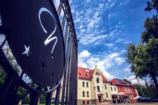Hotel Niemcza Wino & Spa - Housity