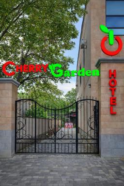 Cherry Garden Boutique Hotel - Housity