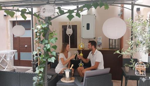 Il cortiletto28 Rooms & House - Housity