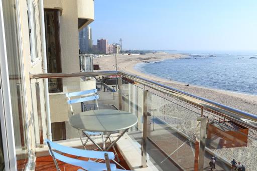 Em Cima Da Areia - Housity