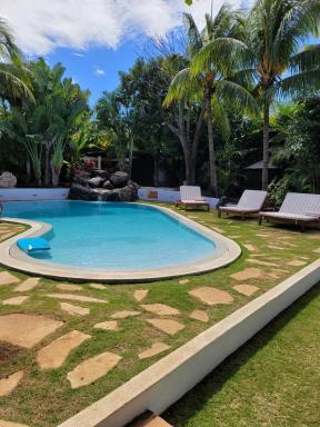 Family & Group Retreat - Housity