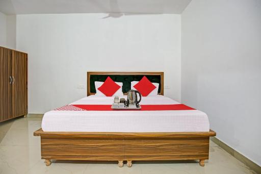 Hotel O Hc Punjab Inn - Housity