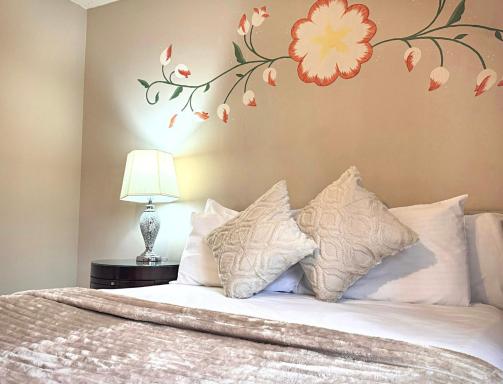 Primrose 20-Woodland Lodges-Carmarthen-Pembroke - Housity