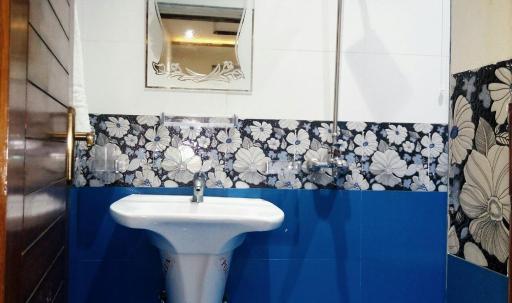 Grand Palace Hotel - Housity