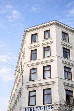 Hotel Kieler Hof - Hamburg Central Station - Housity