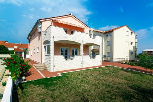 Dalic - Housity