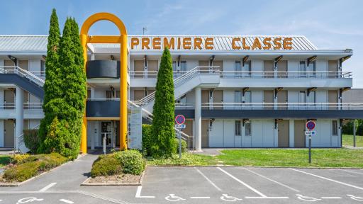 Premiere Classe Niort Est La Creche - Housity
