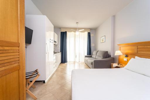 Santa Monica Resort - Housity