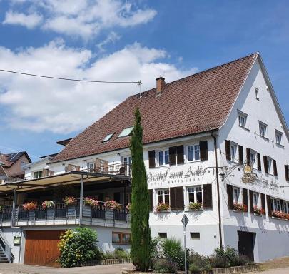 Gasthof zum Adler - Wahlwies-3 km z Bodensee Hotel geöffnet - Rest-Mo-Di-geschl - Housity
