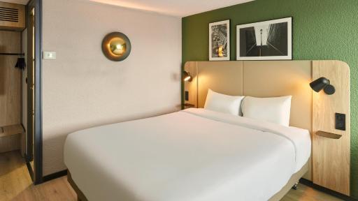 Campanile Saint-Germain-En-Laye - Housity