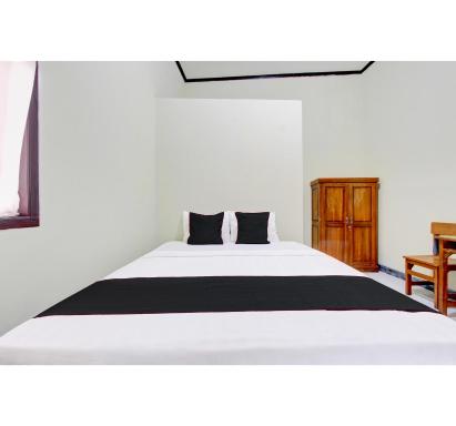 SPOT ON 90760 Homestay Al Madina Syariah - Housity