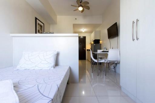 Condo Studio Luxe in Princeton Residences - Housity