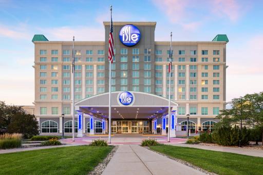 Isle Casino Hotel Waterloo - Housity