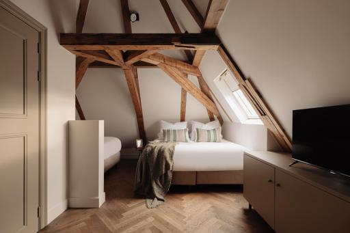 The Bolster - Housity