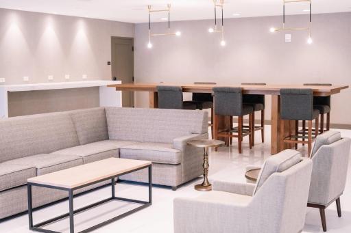 Galt House Hotel, A Trademark Collection Hotel - Housity