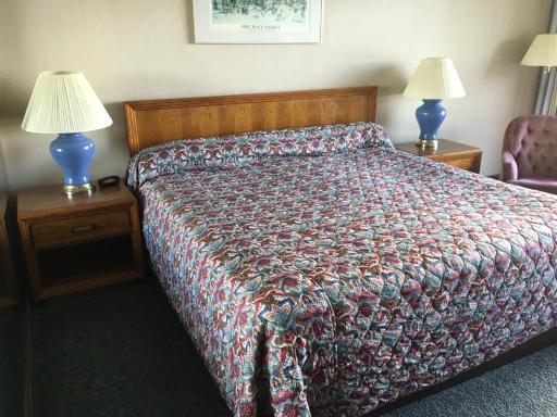 Flagship Inn - Housity