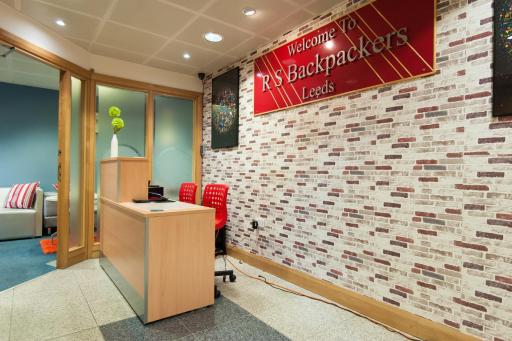 Russell Scott Backpackers Hostel - Housity