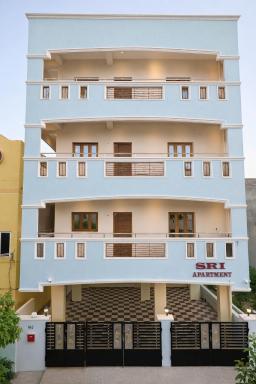 Sri Apartment 2BHK For Familys Couples Parking A1 - Housity