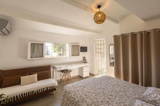 « La Parenthèse » gîte en Camargue - Housity