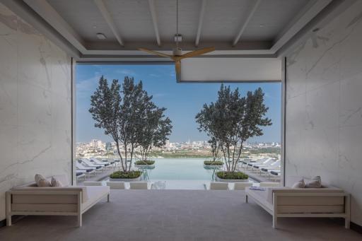 Eastin Grand Hotel Phayathai - Housity